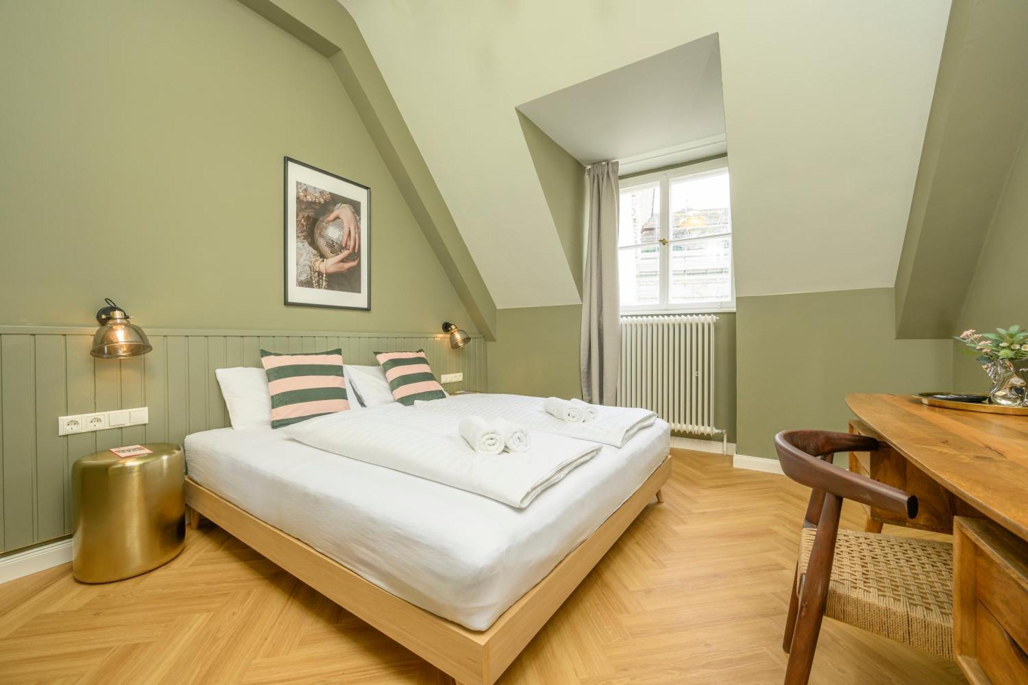 Palais Palffy Suits Wien